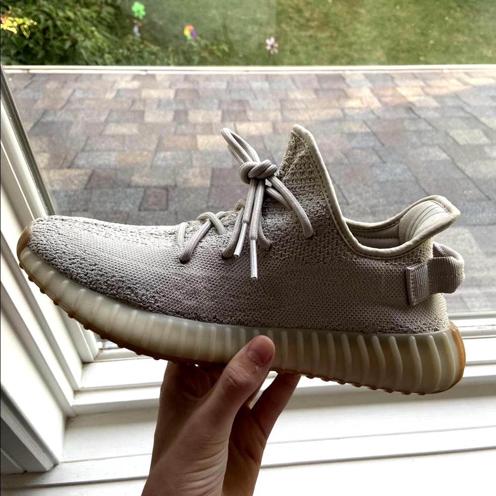 Yeezy 350 sesames